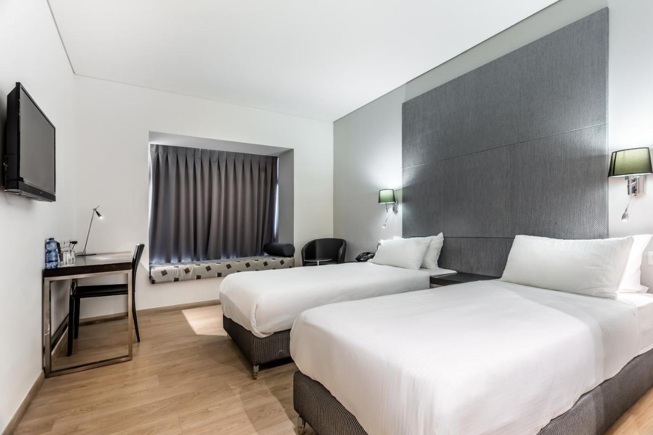 Benjamin Business Hotel Herzliya Exterior photo